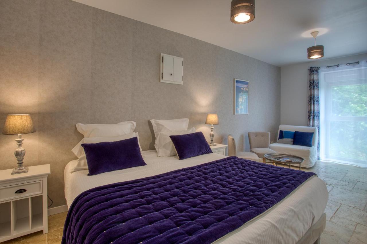 Domaine Des Pierres Blanches - Chambres D'Hotes Carlux Eksteriør billede