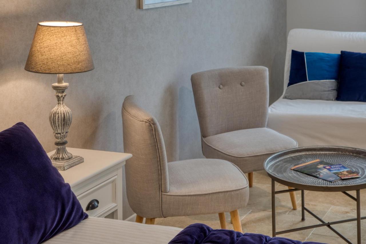 Domaine Des Pierres Blanches - Chambres D'Hotes Carlux Eksteriør billede